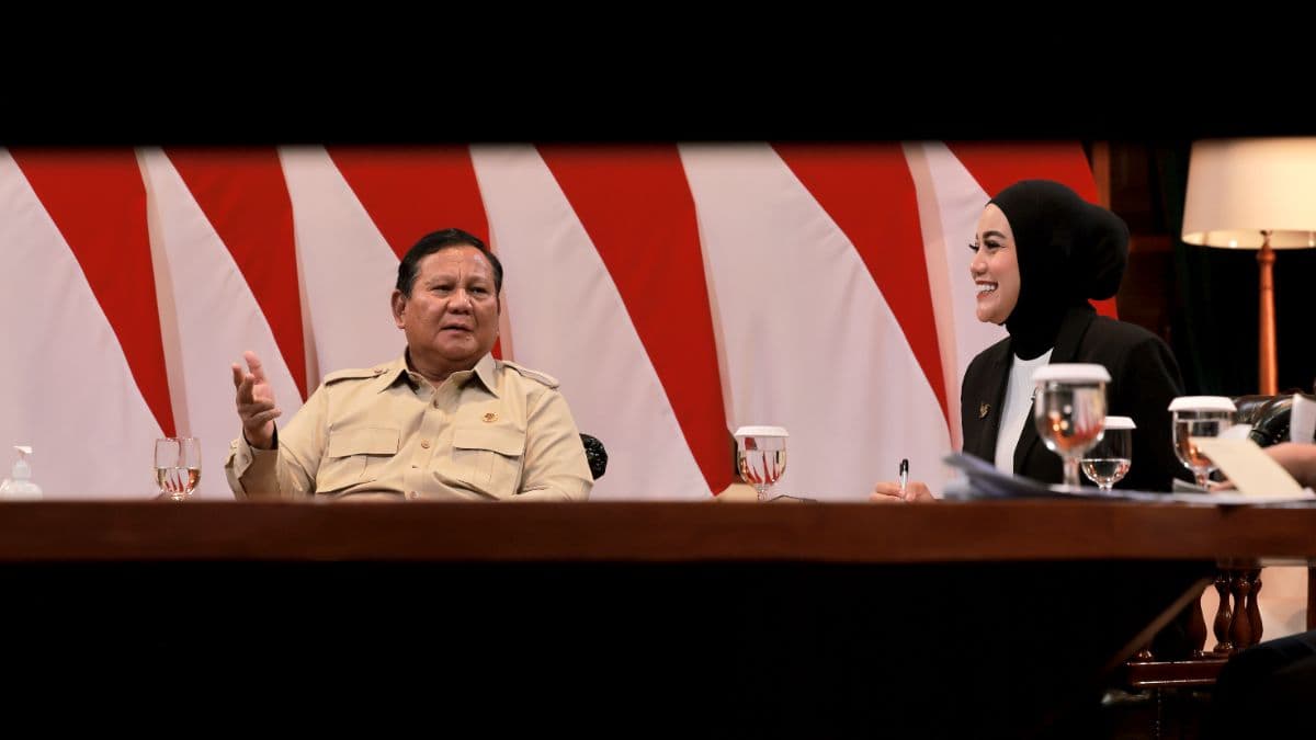 Presiden RI Prabowo Subianto dalam program “Presiden Prabowo Menjawab”. (Foto: Bakom RI)